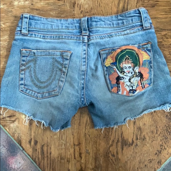 Cute cut off jean shorts from Joy Jean - Picture 3 of 4